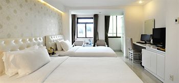 Rosa & Hotel 3*